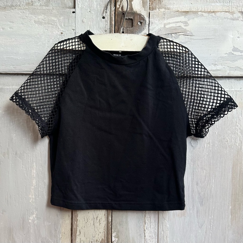 SHEIN fishnet sleeve baby tee XS